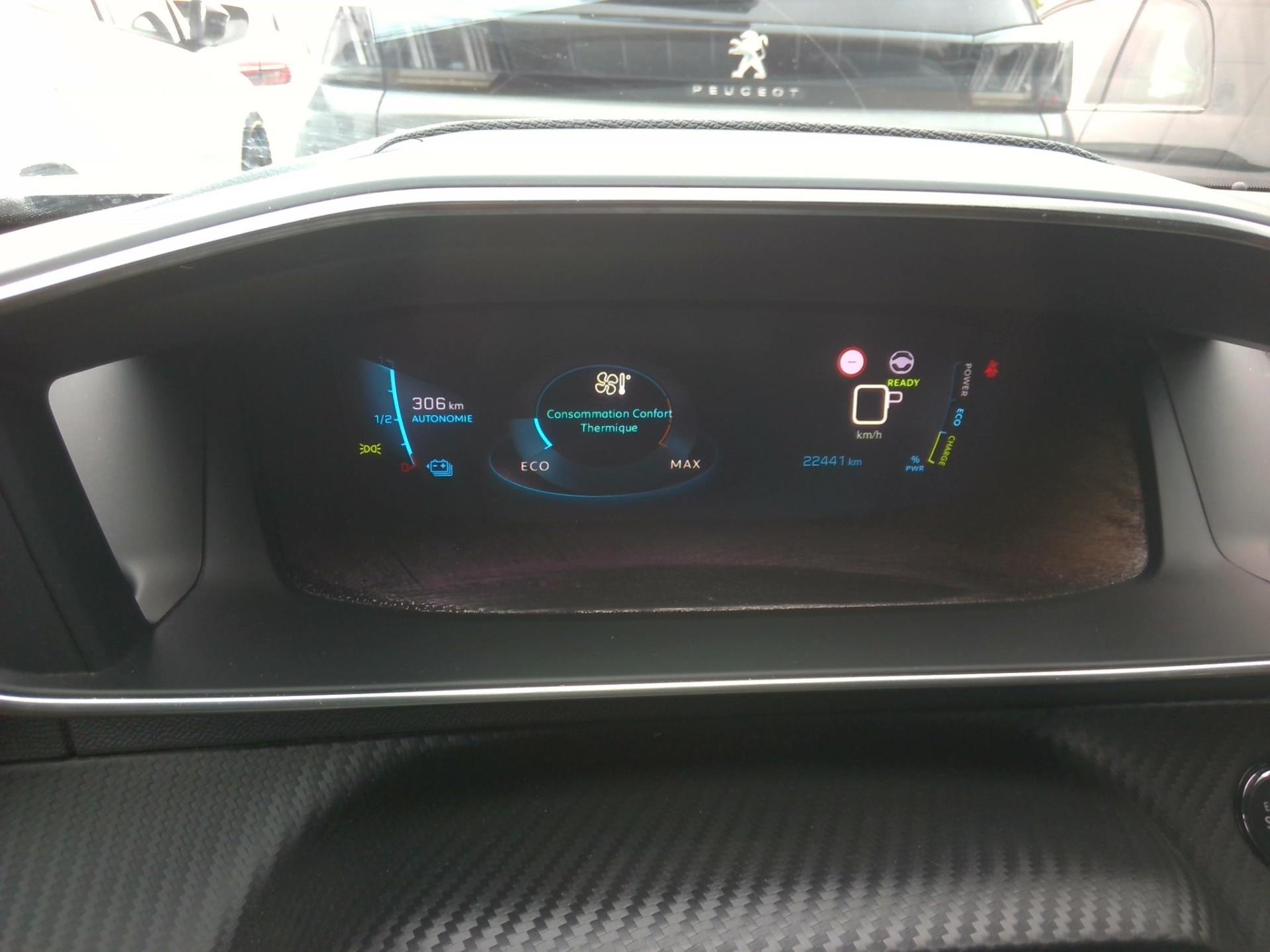 Peugeot 2008 Electrique 136 ch GT 2023