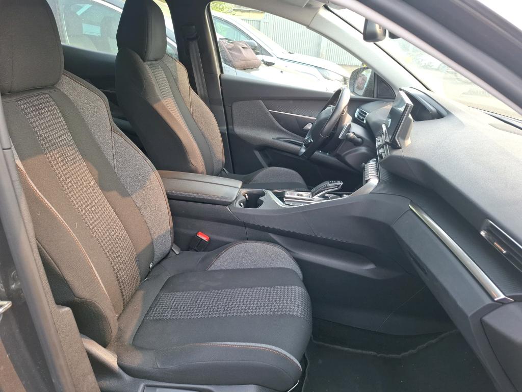 Peugeot 3008 Puretech 130ch S&S EAT8 Active Business 2020