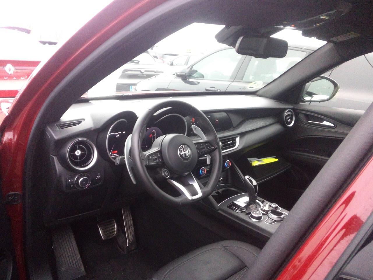 Foto Alfa Romeo Stelvio 3