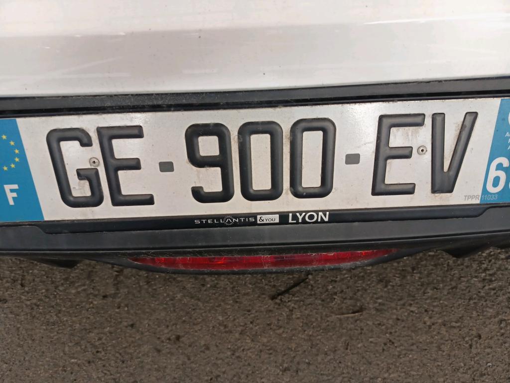 Peugeot 208 BLUEHDI 100 S&S BVM6 PREMIUM 2022