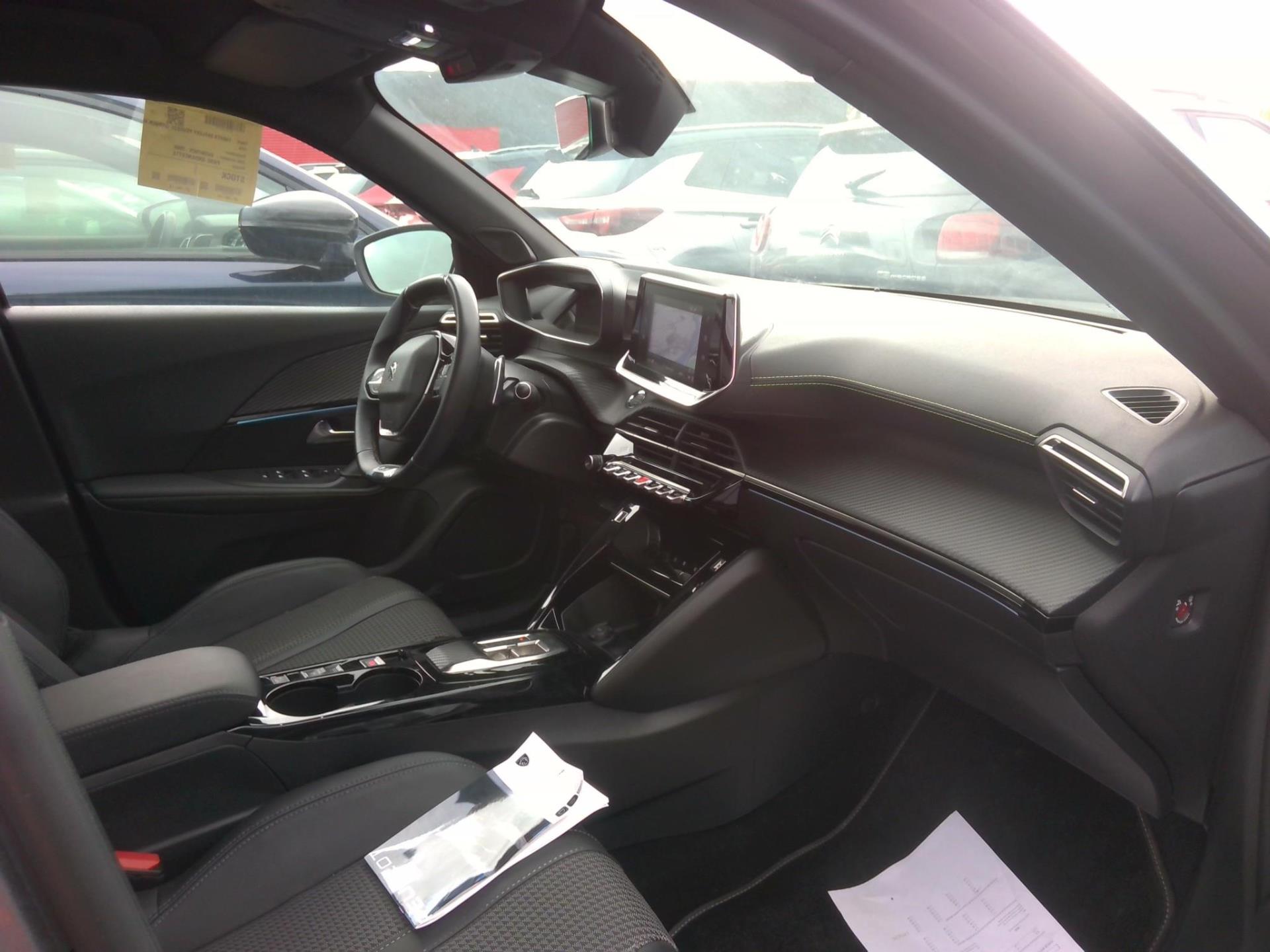 Peugeot 2008 PureTech 130 S&S EAT8 GT 2023