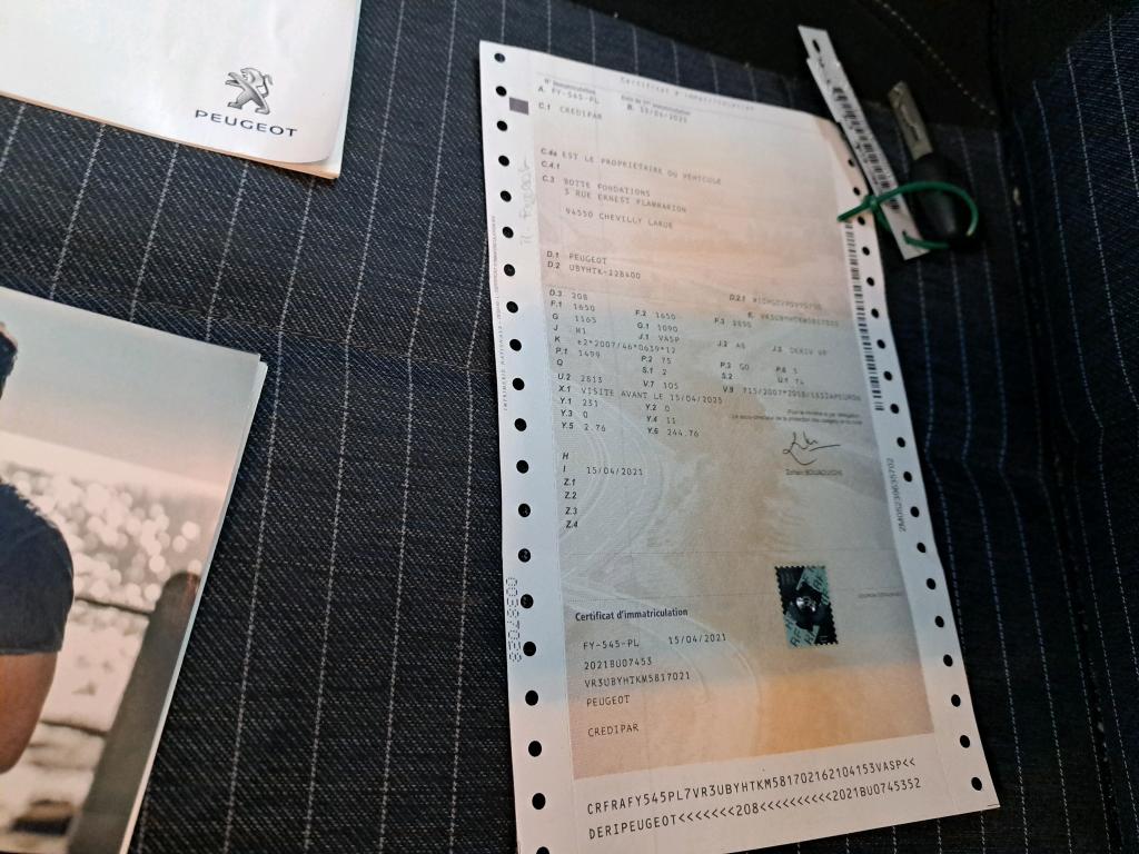 Peugeot 208 BLUEHDI 100 S&S BVM6 PREMIUM PACK 2021