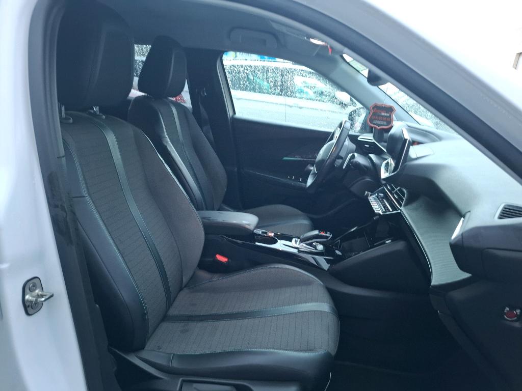 Peugeot 2008 BlueHDi 130 S&S EAT8 Allure Business 2021