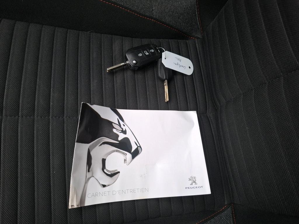 Peugeot 208 BLUEHDI 100 S&S BVM6 ACTIVE BUSINESS R 2021