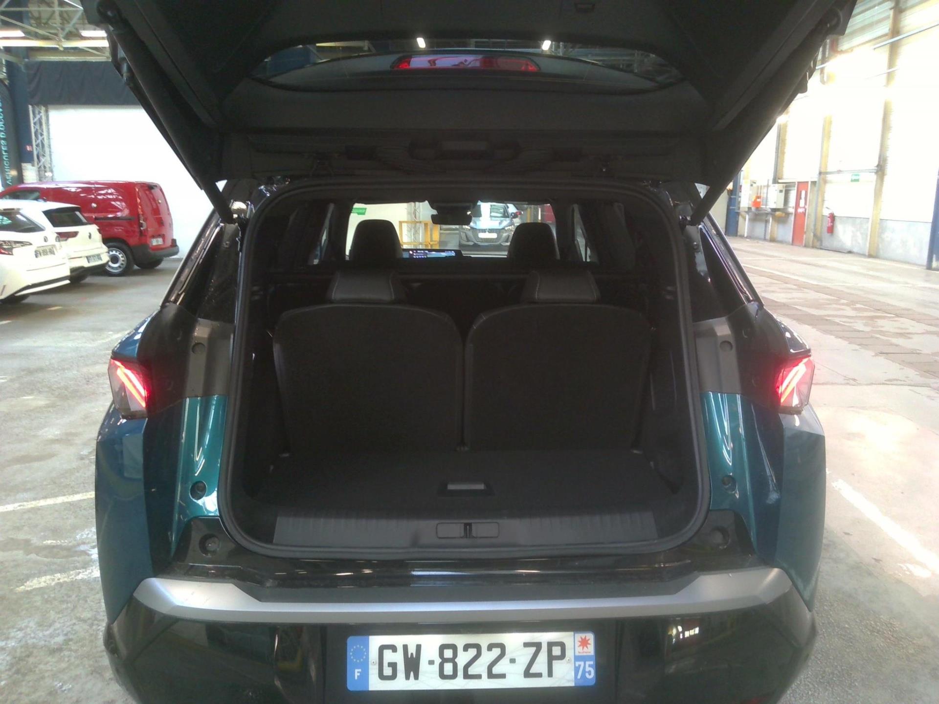 Peugeot 5008 Electrique 73 kWh 210 ch GT 2024