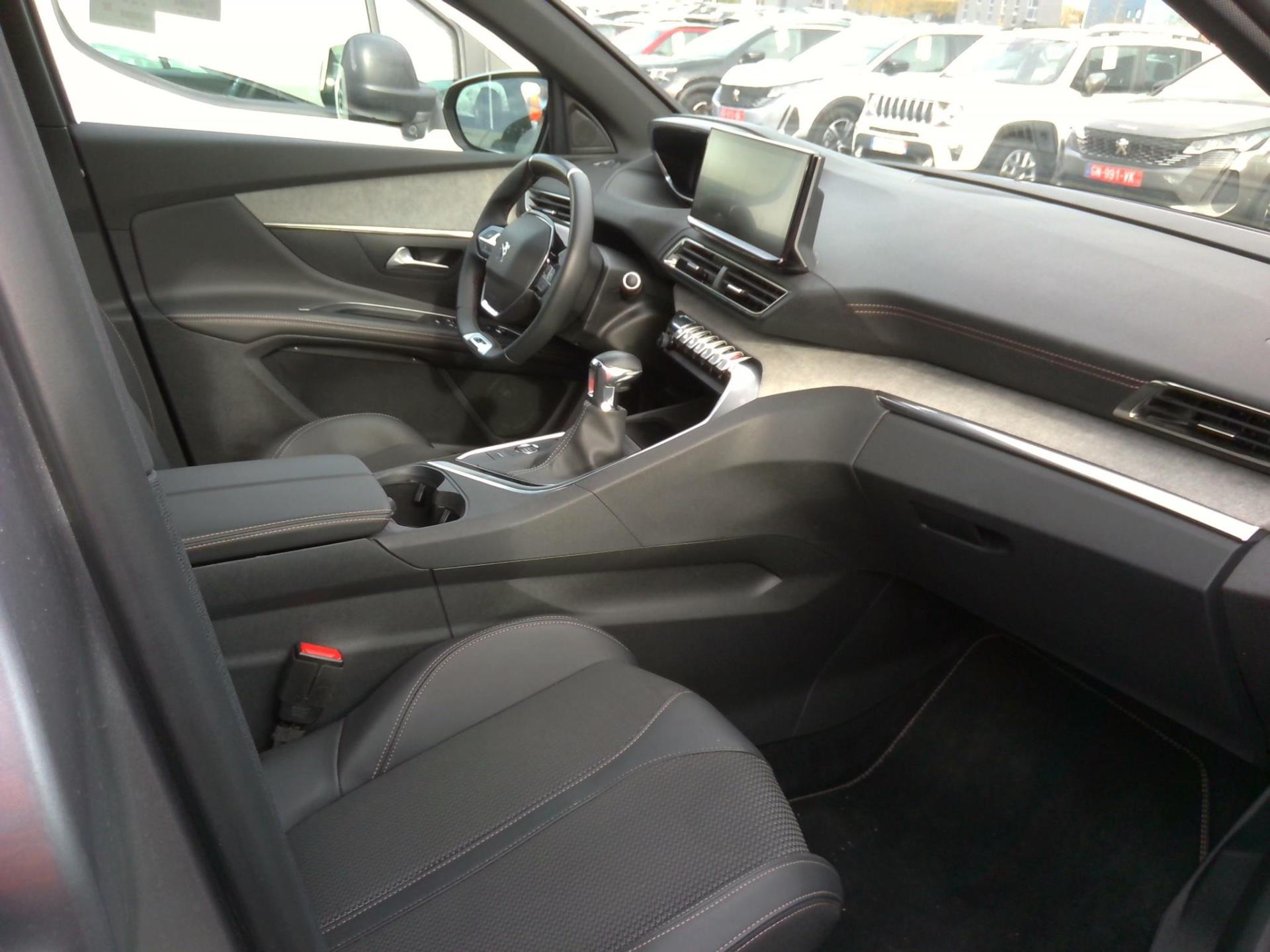 Peugeot 5008 PureTech 130ch S&S BVM6 GT 2023