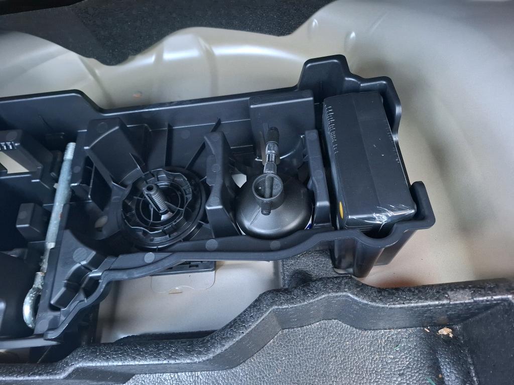 Peugeot 2008 PureTech 100 S&S BVM6 Active 2024