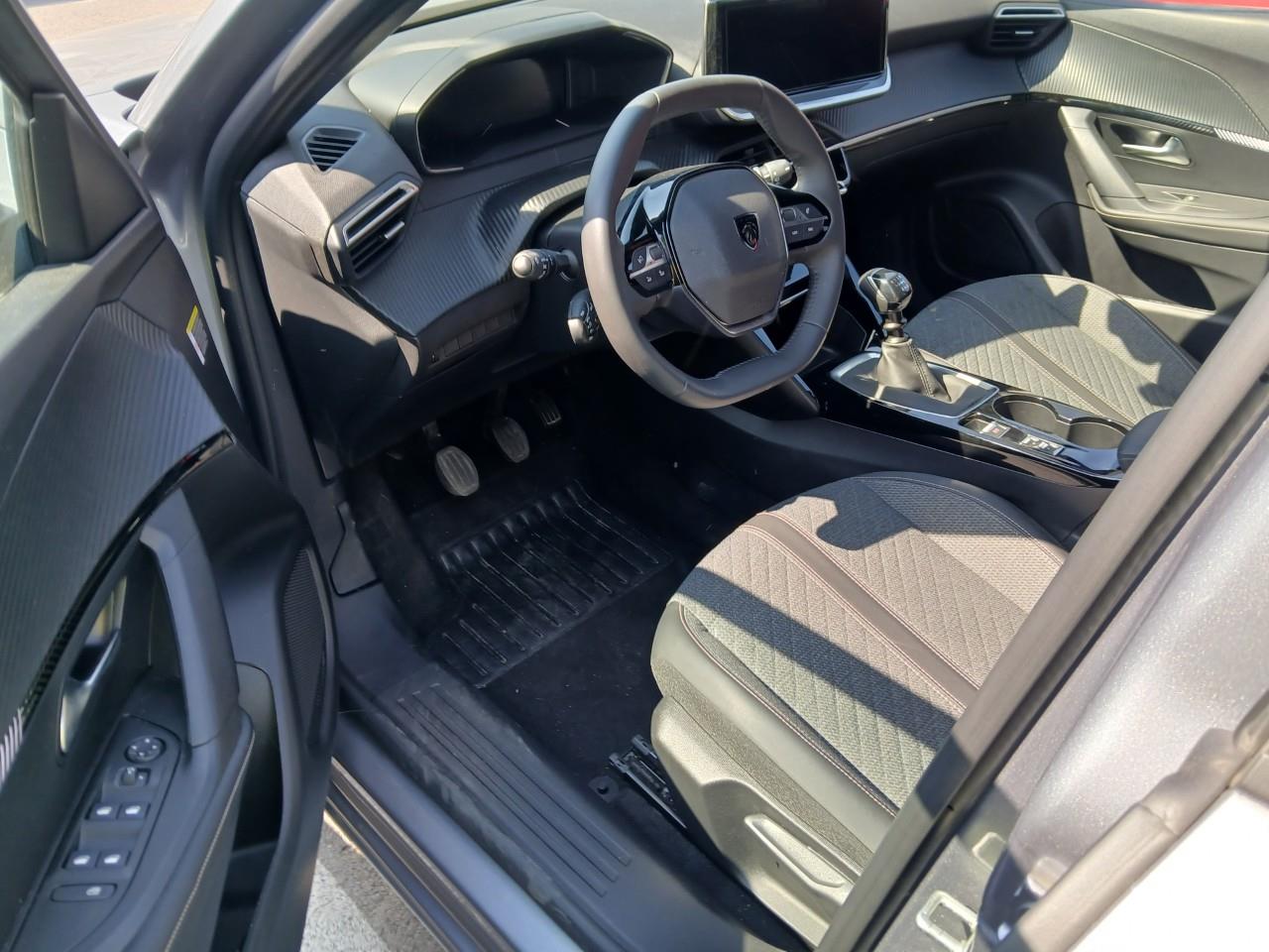 Foto Peugeot 2008 3