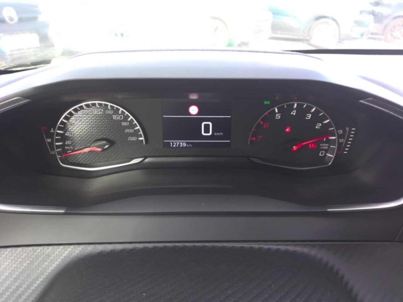 Foto Peugeot 208 5