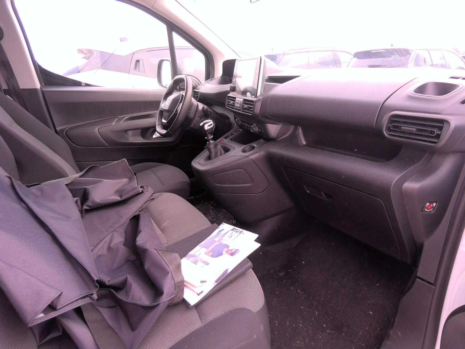 Peugeot PARTNER FOURGON M 950 KG BLUEHDI 100 S&S BVM6  2023