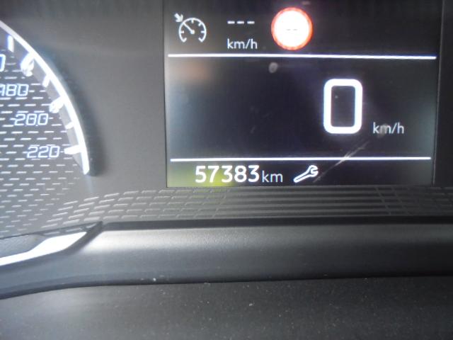 Foto Peugeot 2008 4