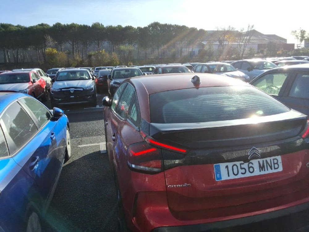 Foto Citroën C4 X 8