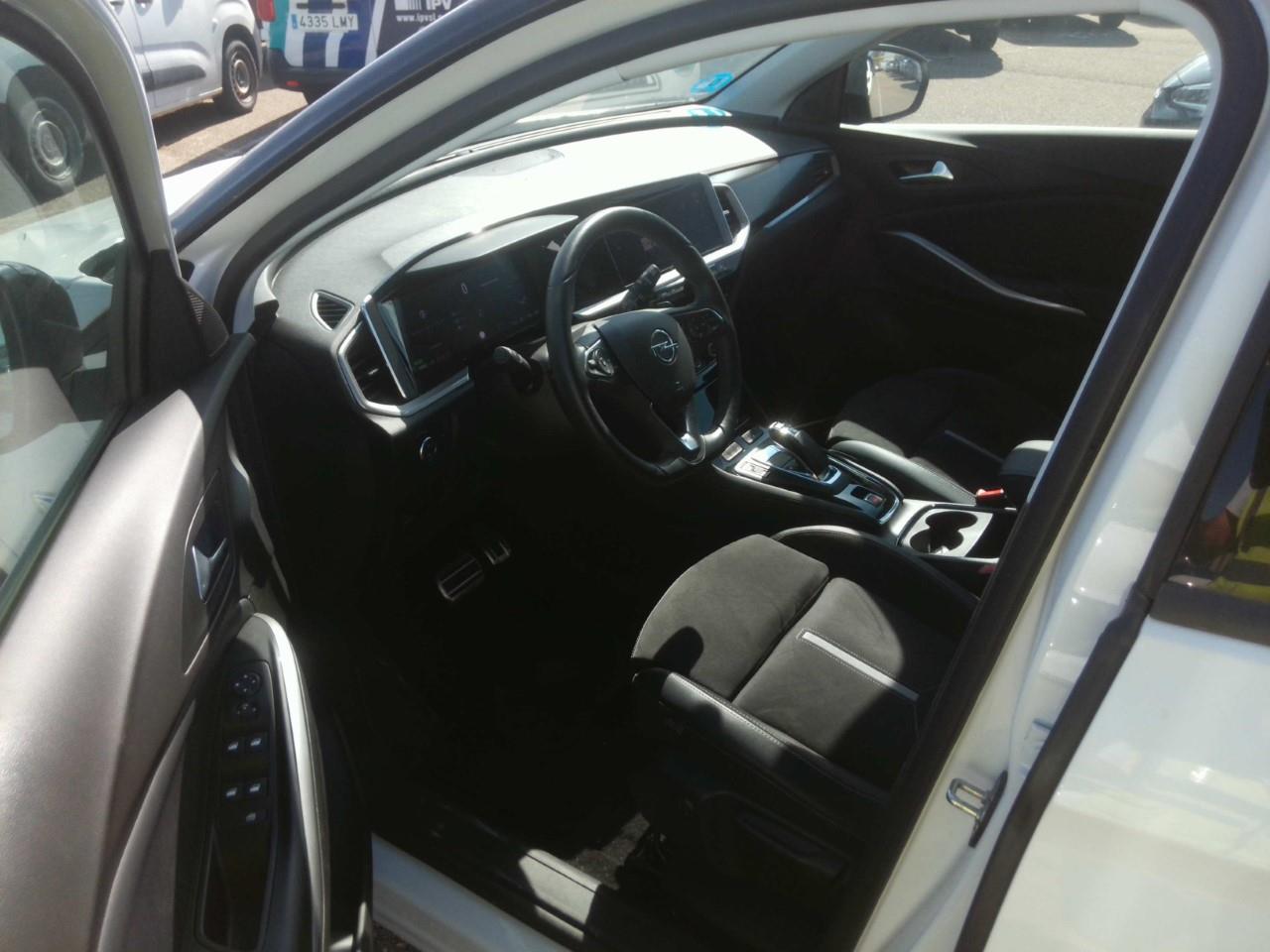 Foto Opel Grandland PHEV 3