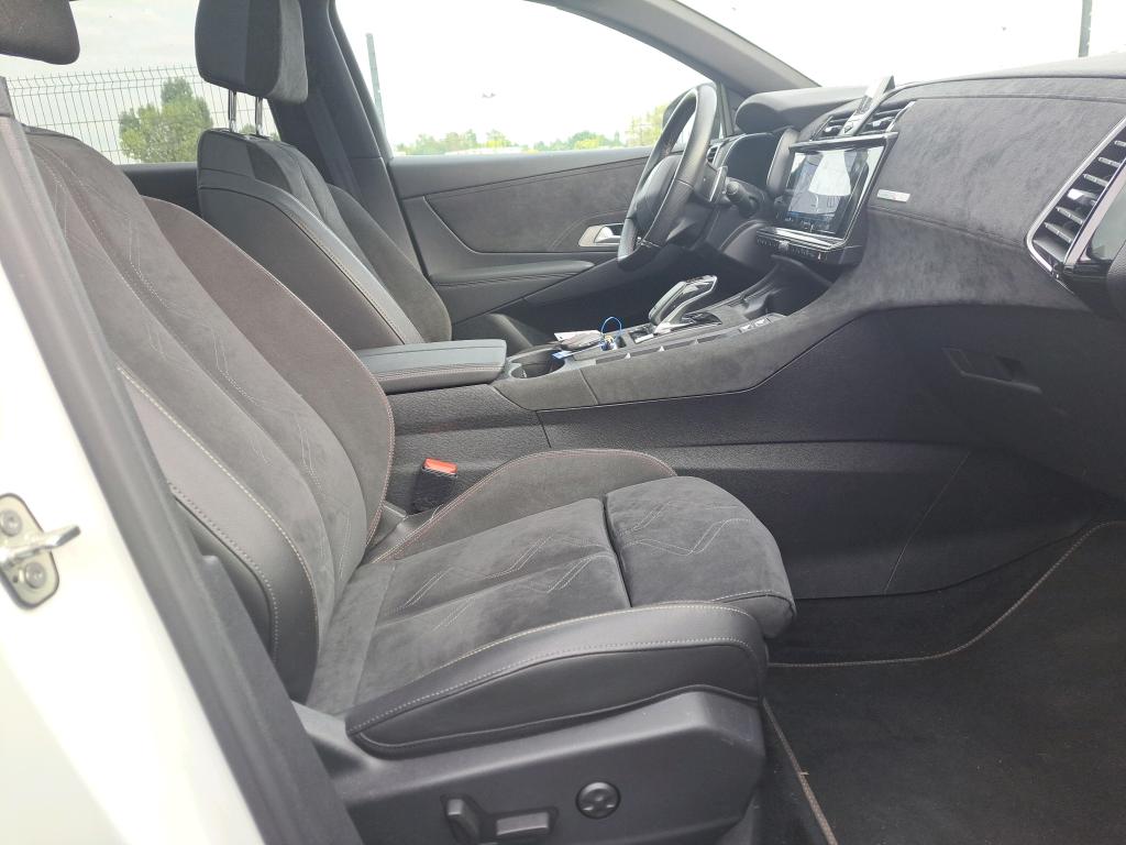 DS DS7 Crossback BlueHDi 180 EAT8 Performance Line+ 2020