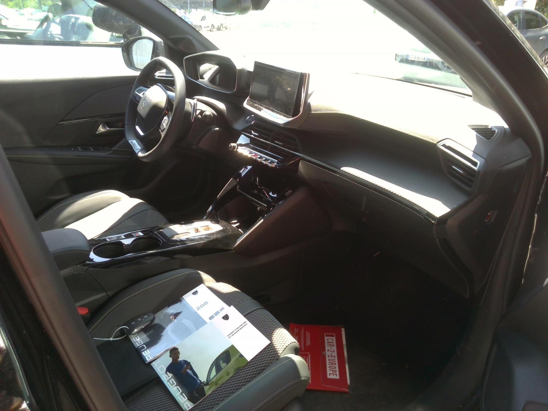 Peugeot 208 Hybrid 110 e-DCS6 GT 2025