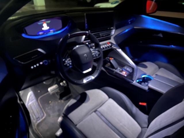 Foto Peugeot 3008 Hybrid 7