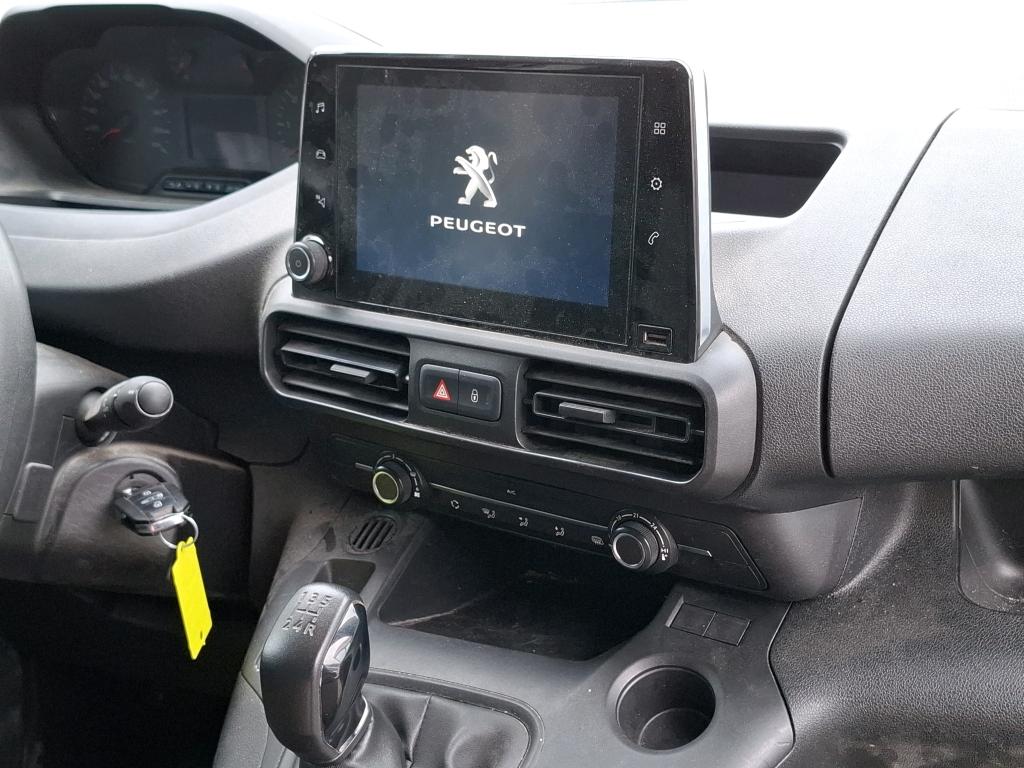 Peugeot PARTNER FOURGON STANDARD 650 KG BLUEHDI 100 S&S BVM5 ASPHALT 2021