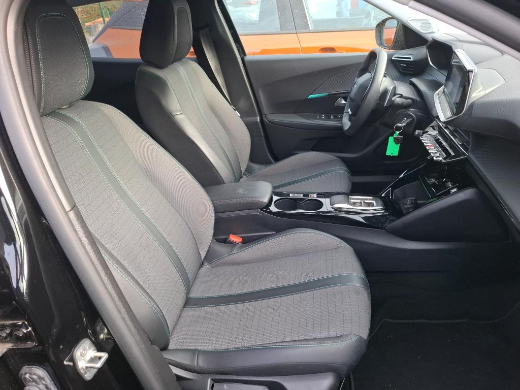 Peugeot 2008 BlueHDi 130 S&S EAT8 Allure 2022