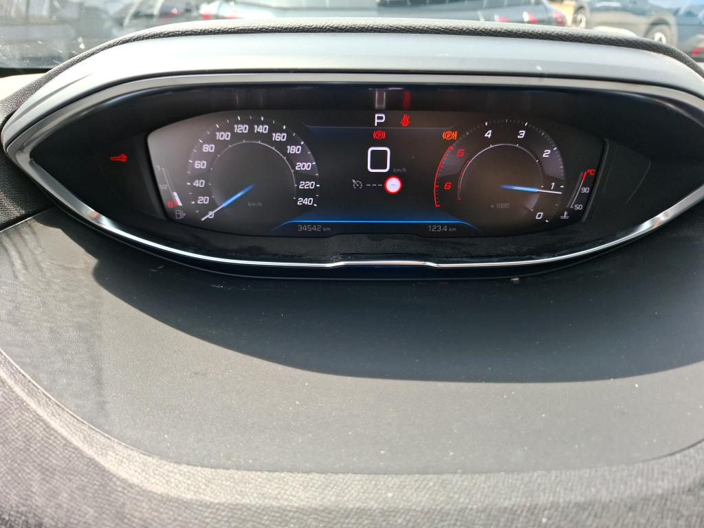 Peugeot 3008 BlueHDi 130ch S&S EAT8 Active Business 2021