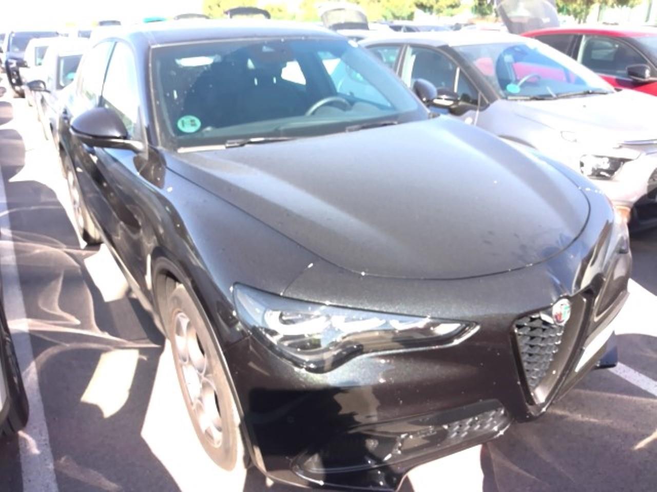 Foto Alfa Romeo Stelvio 2
