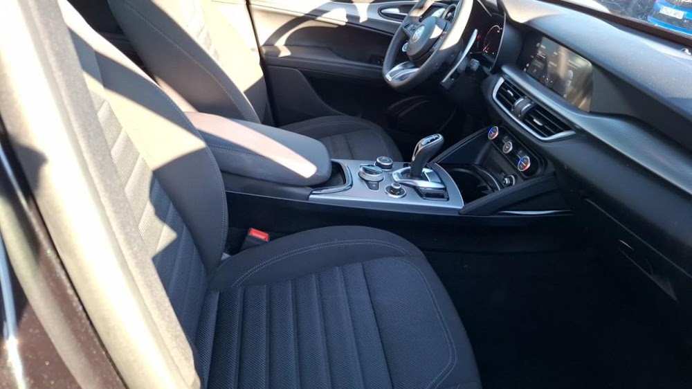 Foto Alfa Romeo Stelvio 9