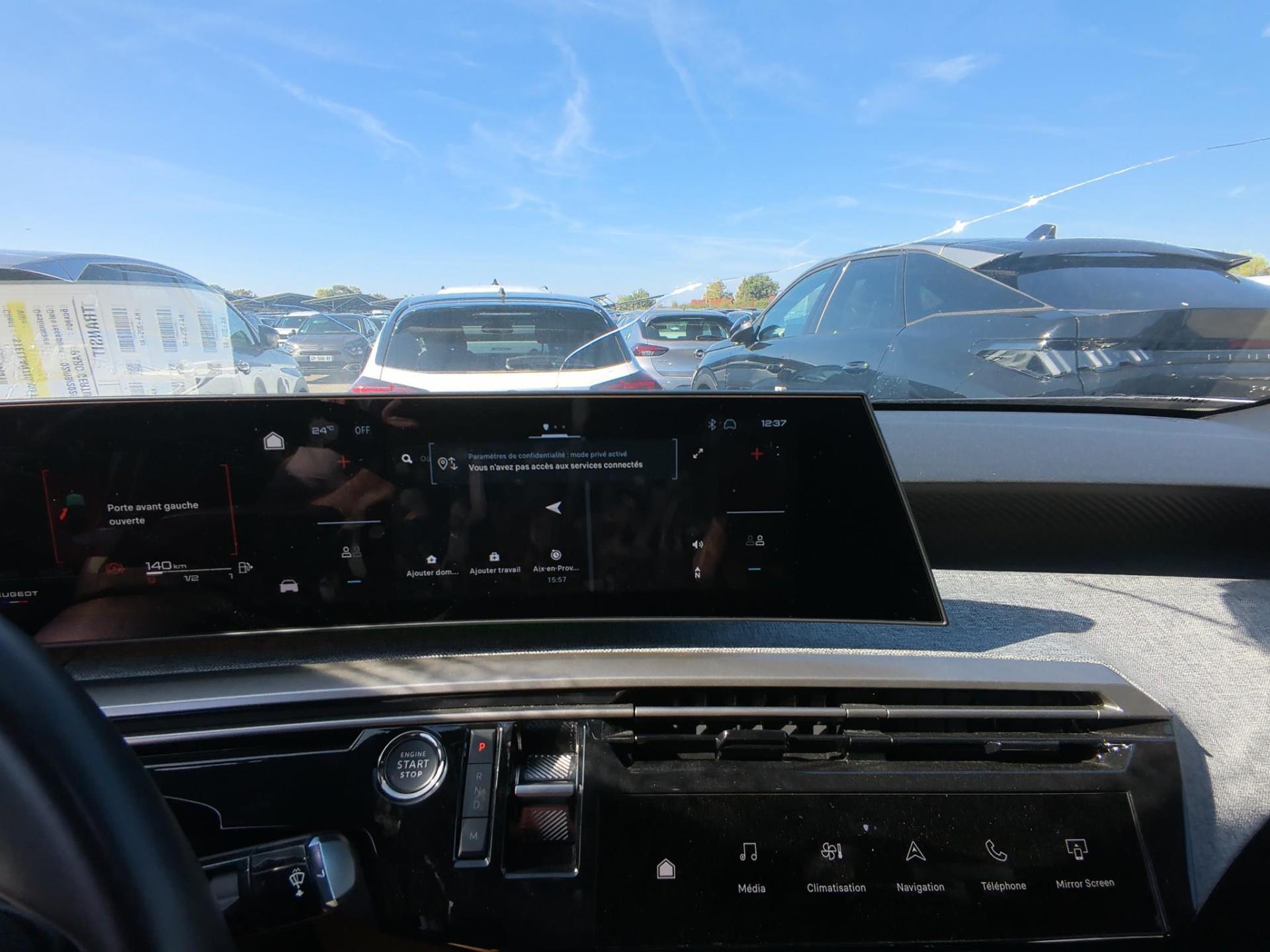 Peugeot 3008 Hybrid 136 e-DCS6 Allure 2024