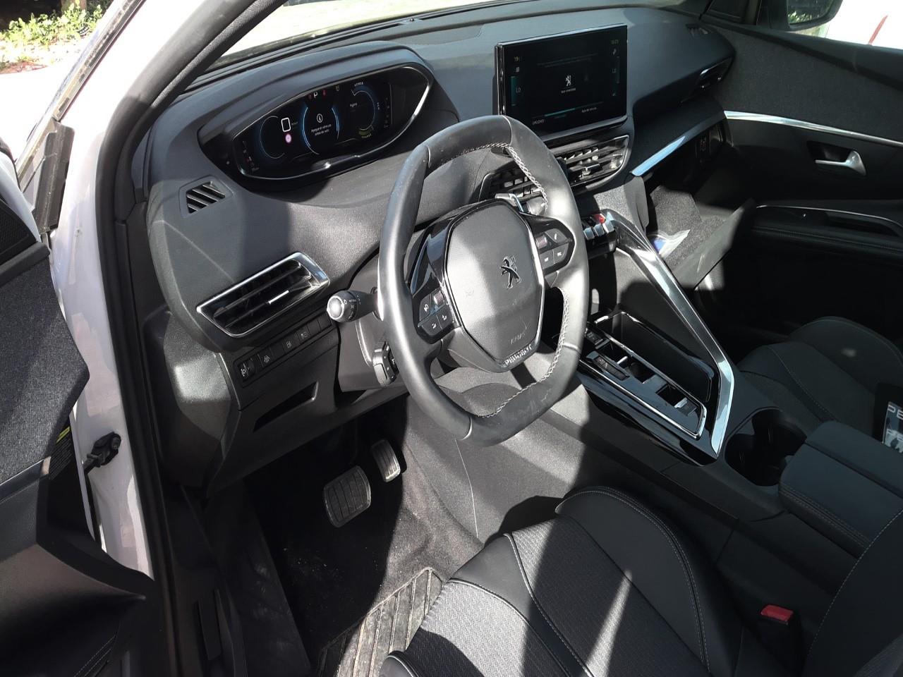 Foto Peugeot 3008 Hybrid 3