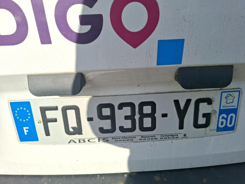 Peugeot PARTNER FOURGON STANDARD 650 KG BLUEHDI 75 BVM5 PREMIUM 2020