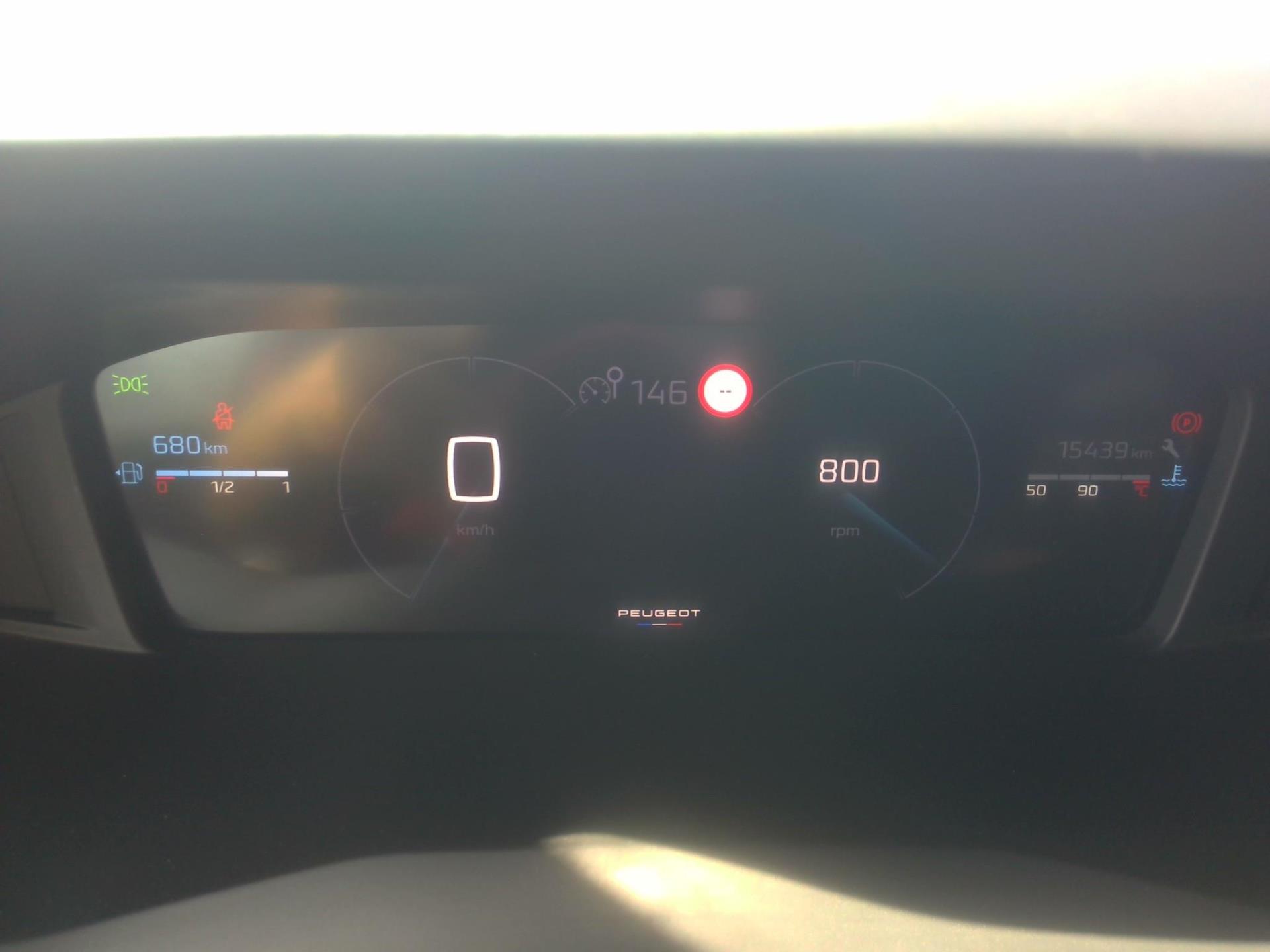 Peugeot 208 PureTech 100 S&S BVM6 Allure 2024