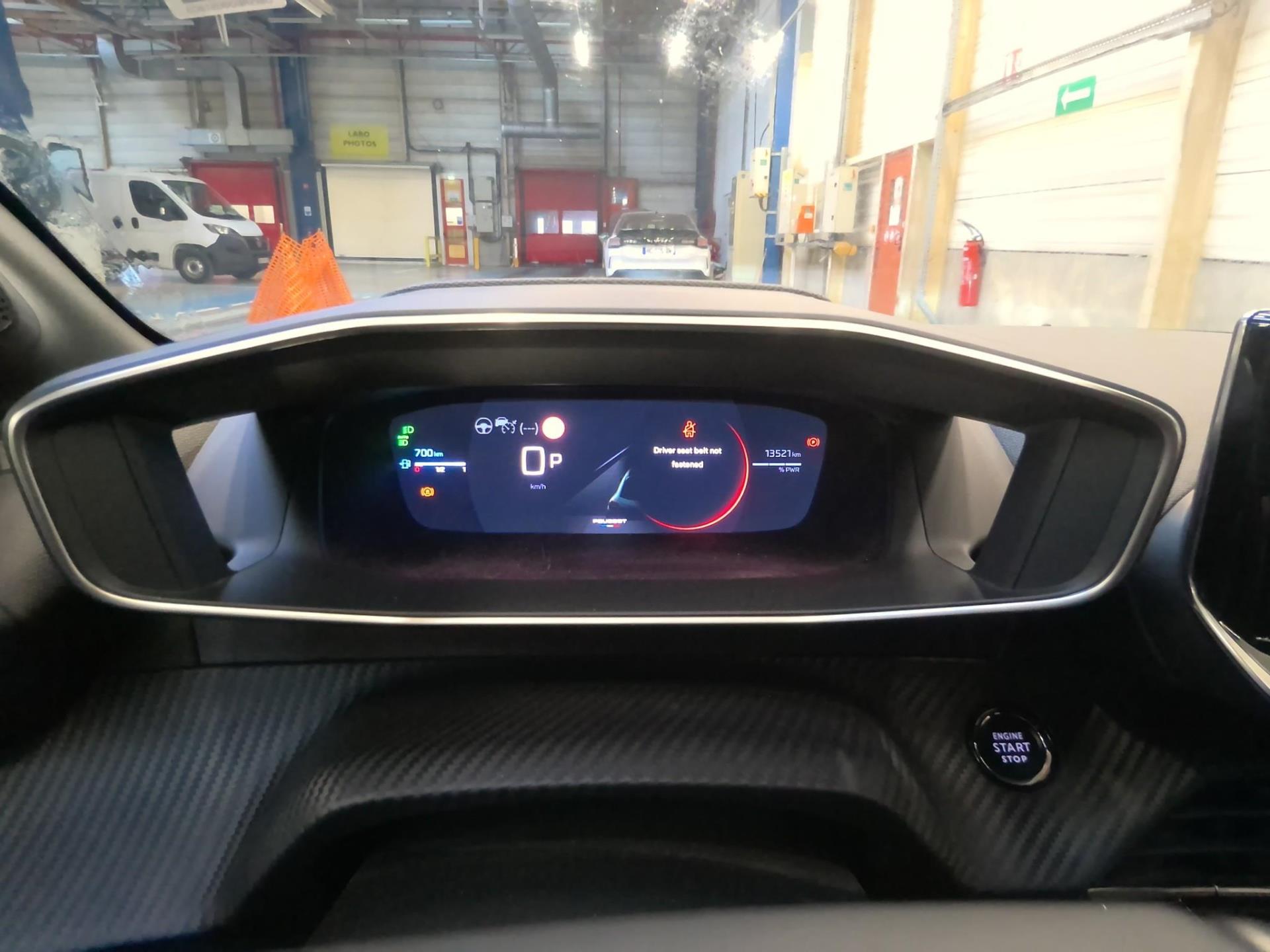 Peugeot 208 Hybrid 110 e-DCS6 GT 2025