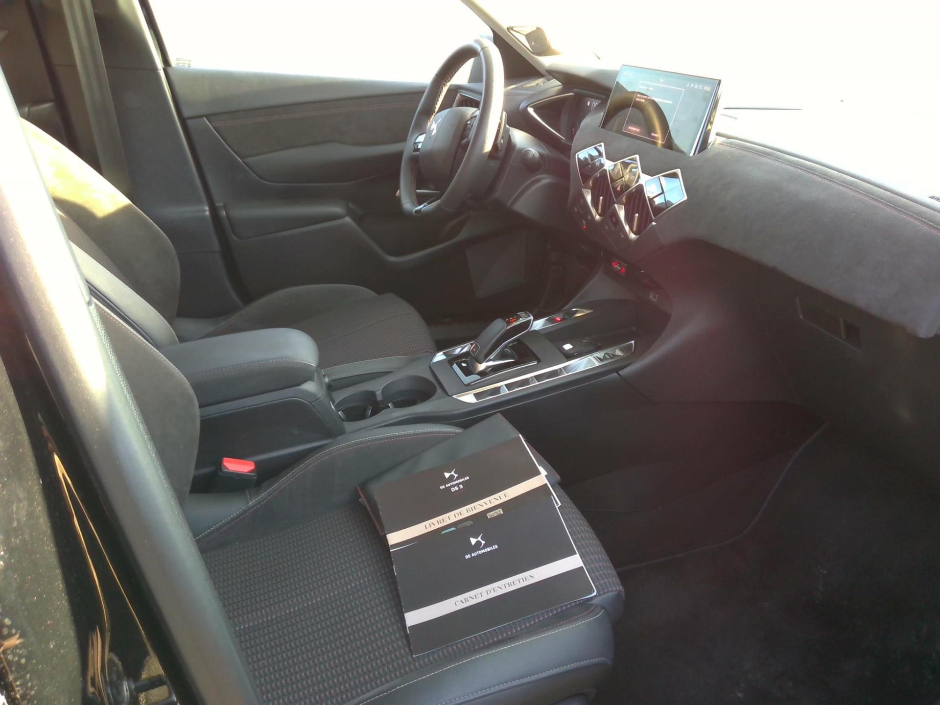 DS DS3 Crossback PureTech 130 EAT8 Performance Line+ 2023