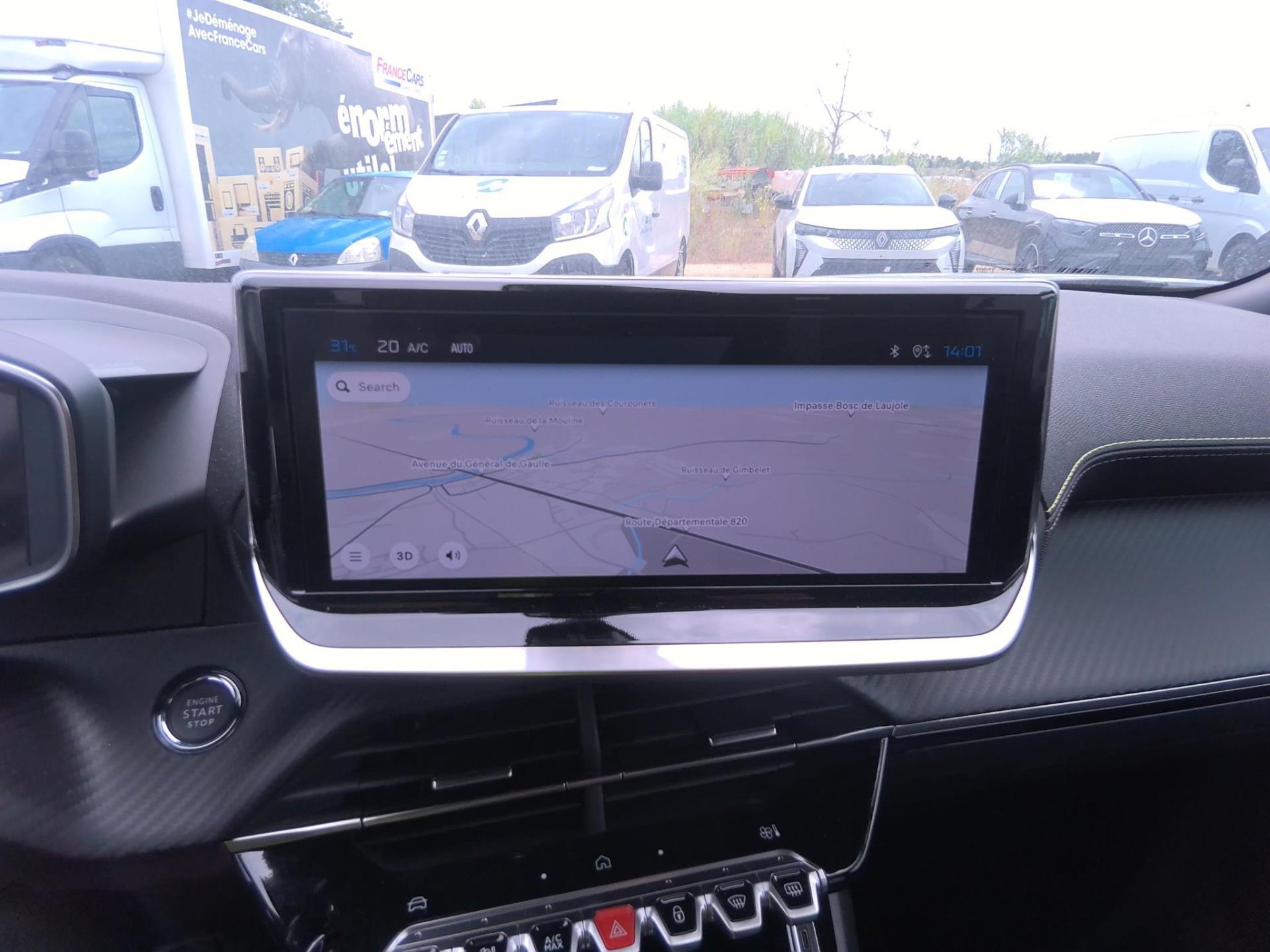 Peugeot 2008 Hybrid 136 e-DCS6 GT 2025