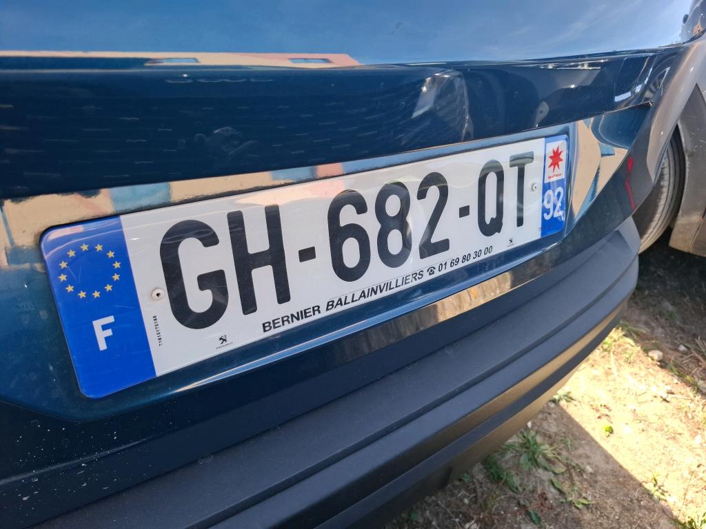 Peugeot 3008 BlueHDi 130ch S&S EAT8 Active Pack 2022