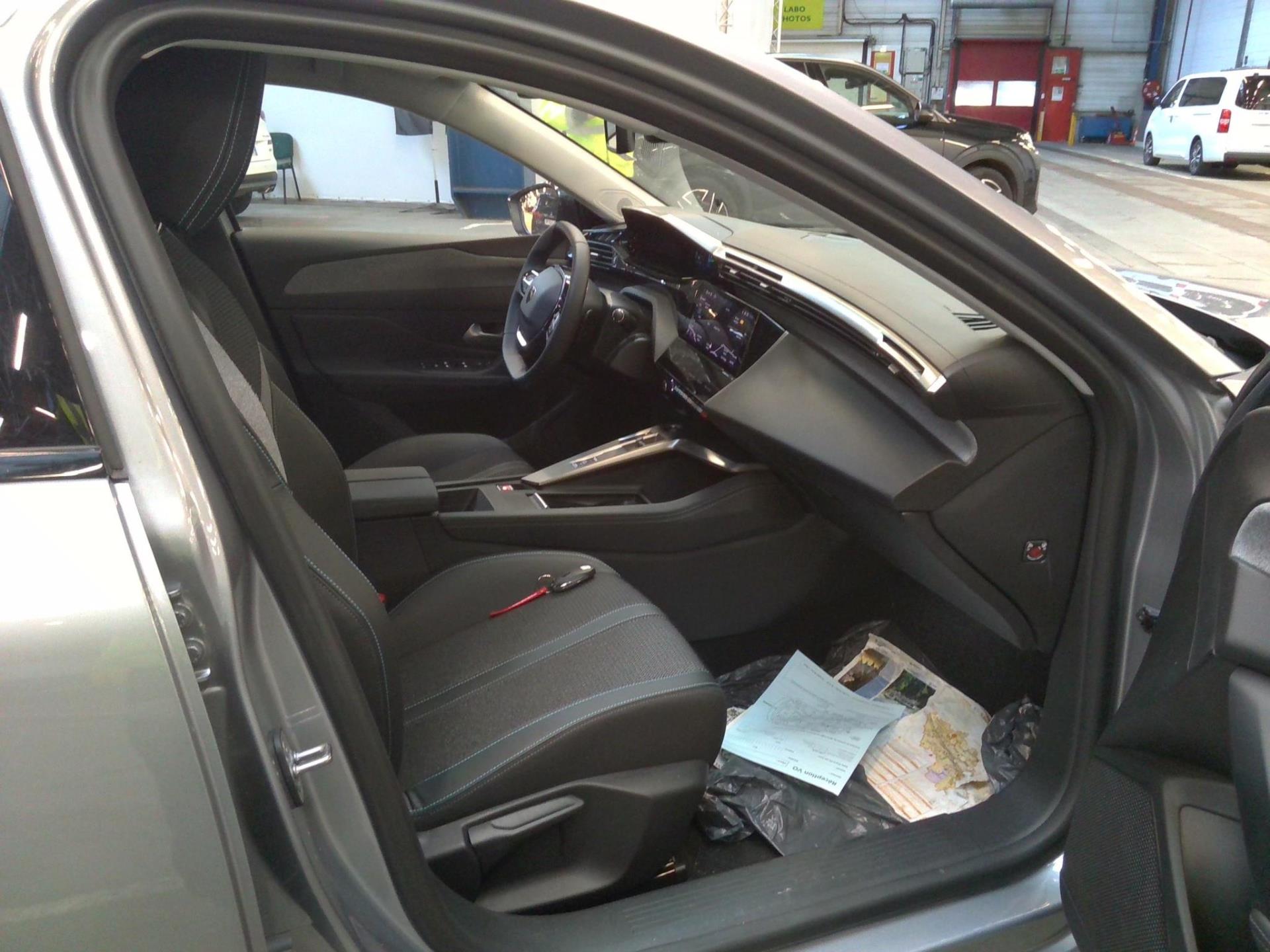 Peugeot 308 PHEV 180 e-EAT8 Allure 2024