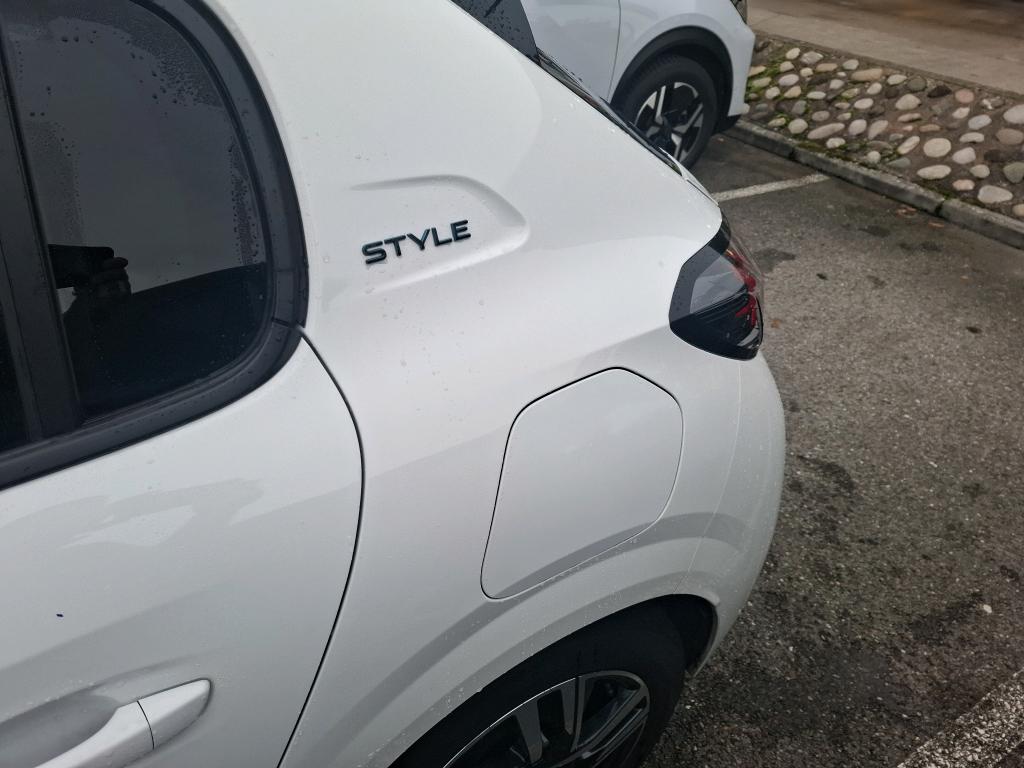 Peugeot 208 PureTech 100 S&S BVM6 Style 2023