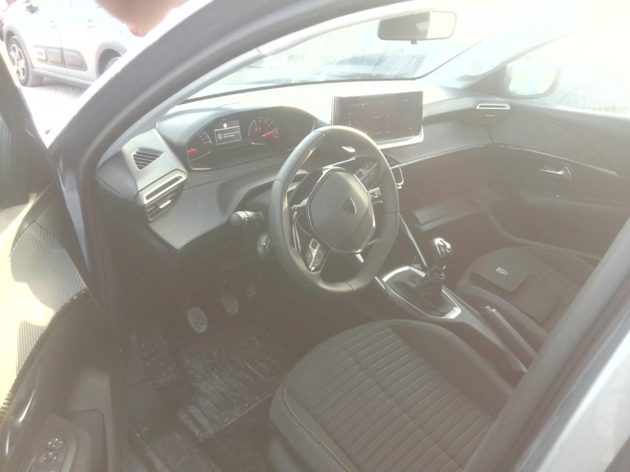 Foto Peugeot 208 3