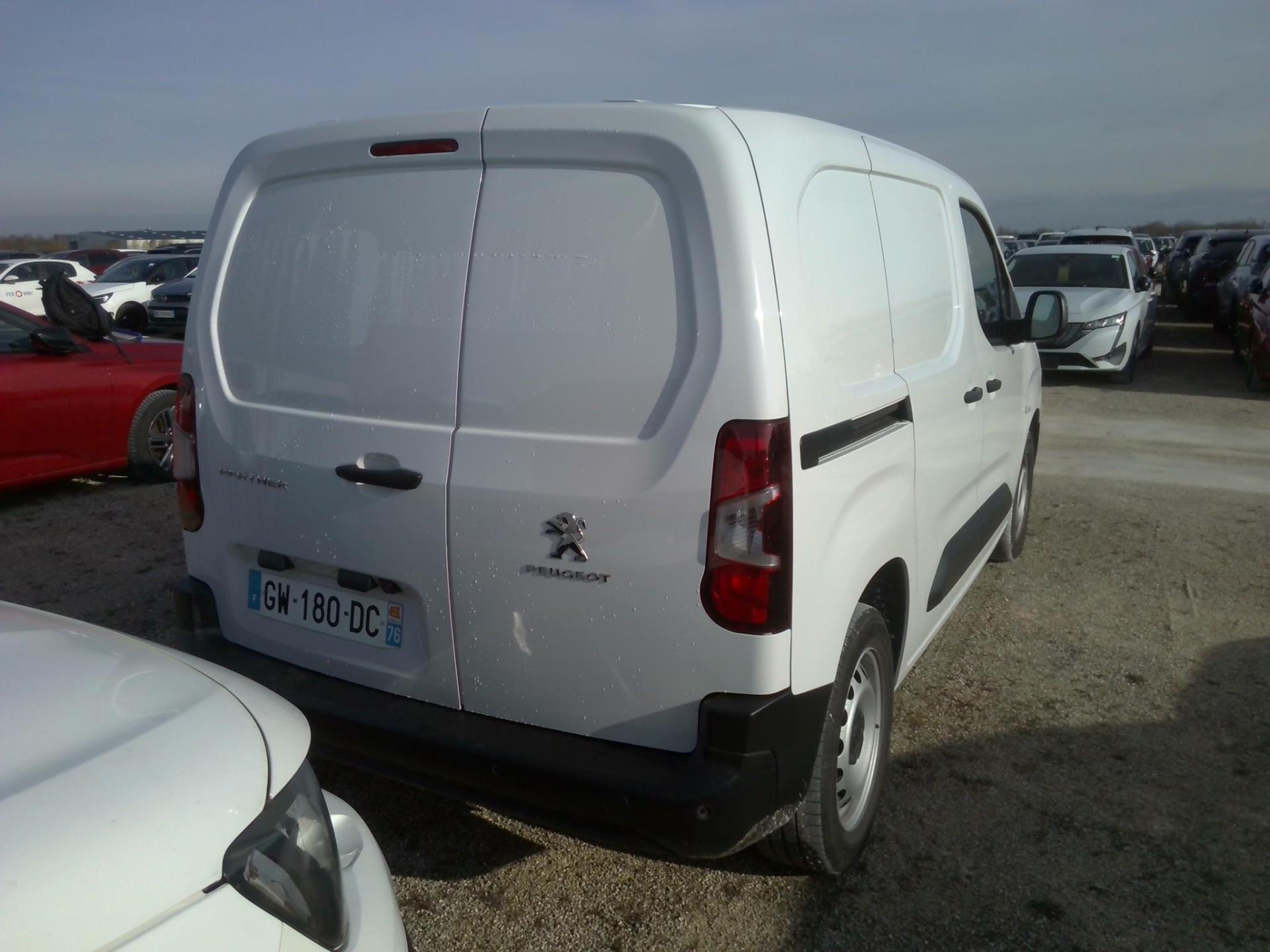 Peugeot PARTNER FOURGON M 650 KG BLUEHDI 100 S&S BVM6  2024