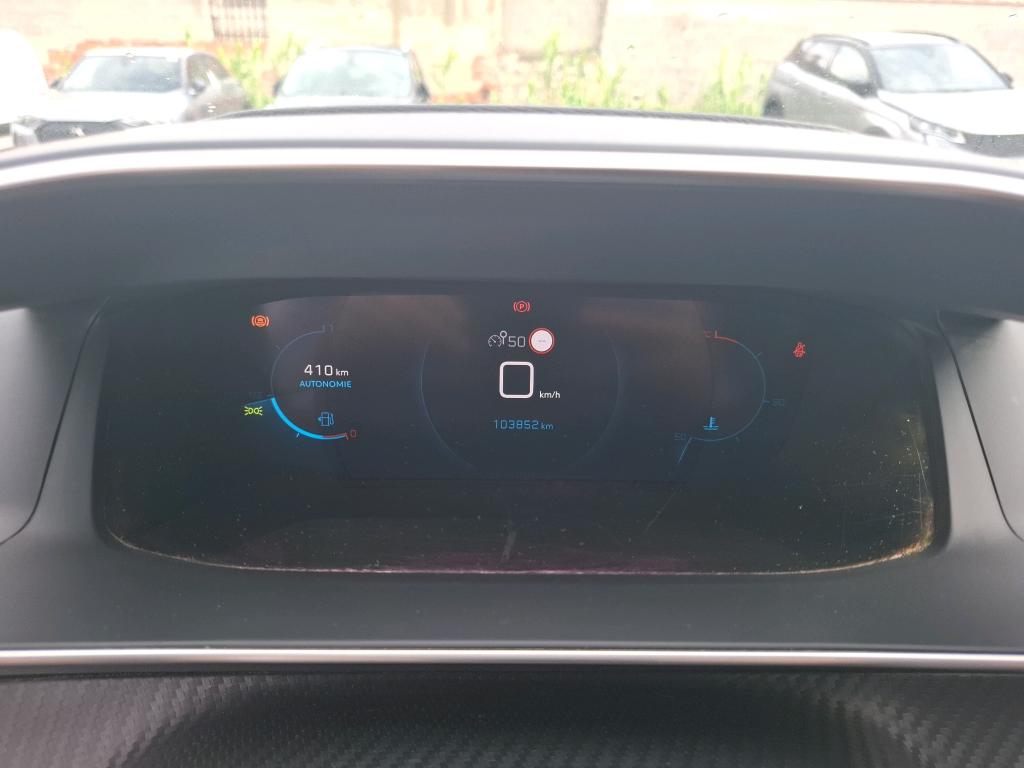 Peugeot 2008 BlueHDi 110 S&S BVM6 Allure Business 2021