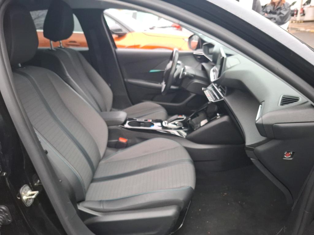 Peugeot 208 PureTech 100 S&S EAT8 Allure Business 2021