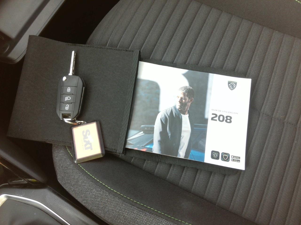 Foto Peugeot 308 8
