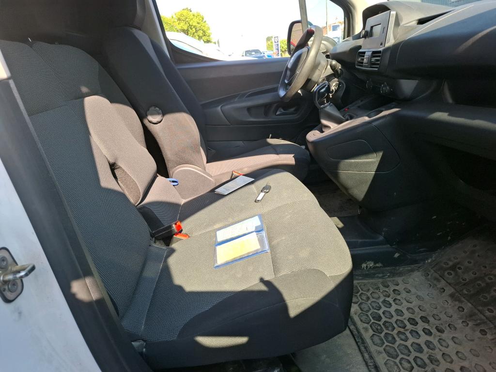 Peugeot PARTNER FOURGON STANDARD 650 KG BLUEHDI 100 S&S BVM5 PREMIUM 2021