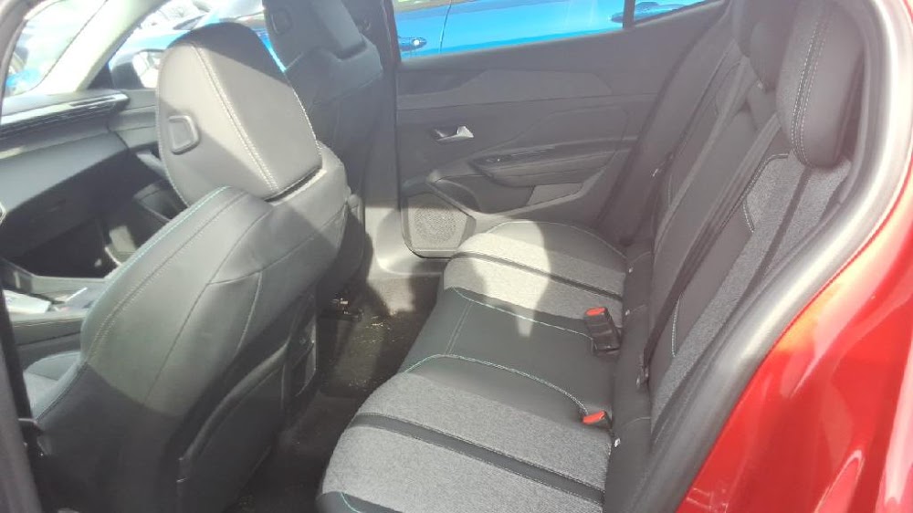 Foto Peugeot 408 9