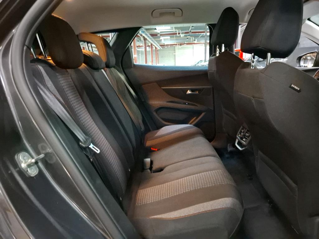 Peugeot 3008 PureTech 130ch S&S EAT8 Active Pack 2022