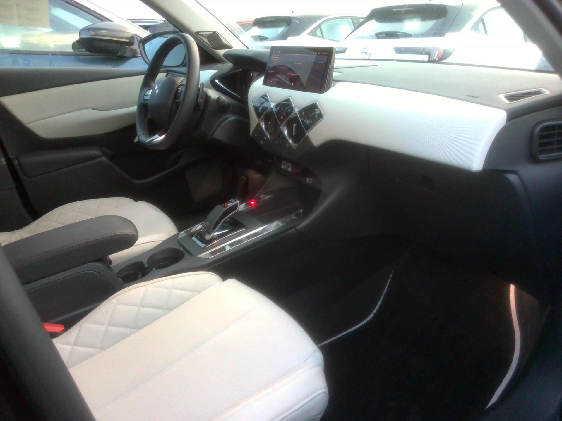 DS DS 3 PureTech 130 EAT8 Esprit de Voyage 2024
