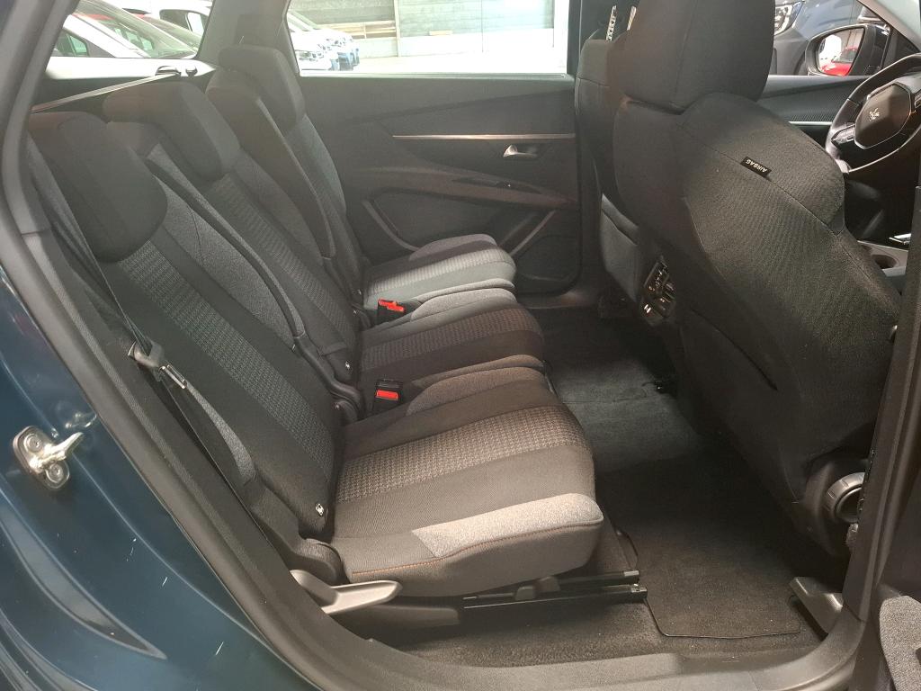 Peugeot 5008 PureTech 130ch S&S EAT8 Active Pack 2022