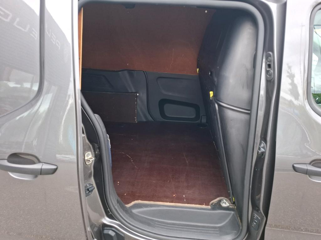 Peugeot PARTNER FOURGON STANDARD 650 KG PURETECH 110 S&S BVM6 ASPHALT 2021