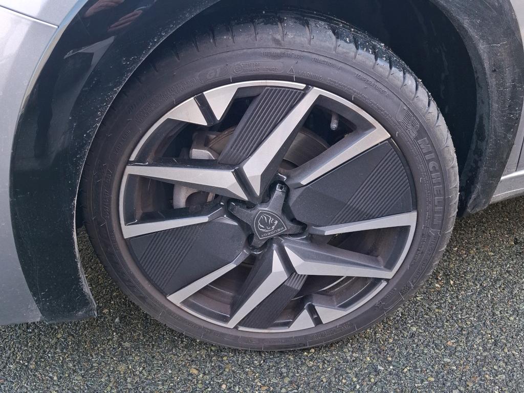 Peugeot 208 PureTech 100 S&S BVM6 GT 2024