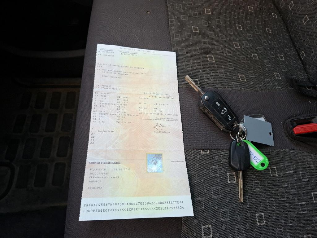 Peugeot EXPERT FGN TOLE STANDARD 2.0 BLUEHDI 120 S&S BVM6 ASPHALT 2020