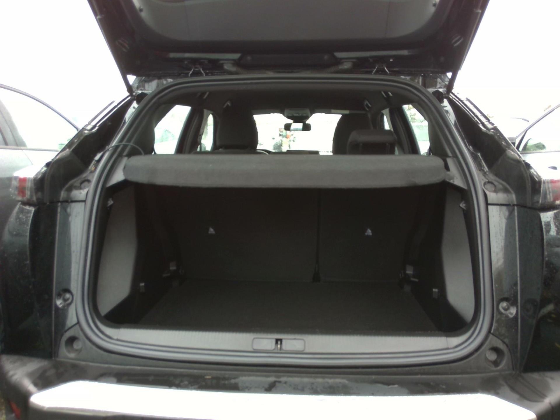 Peugeot 2008 PureTech 130 S&S BVM6 Active Pack 2022