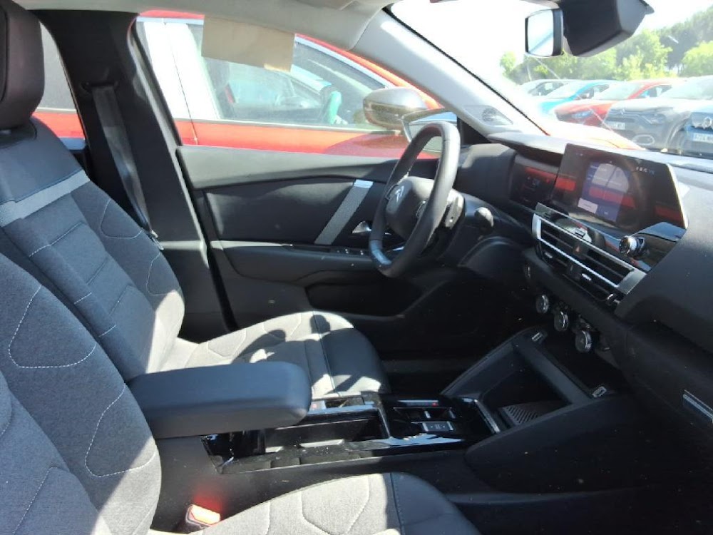 Foto Citroën C4 X 11